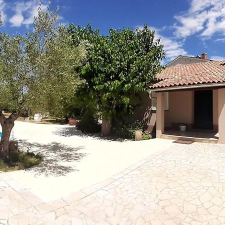 Ferienhaus Aqua Mit Pool Jadreški Eksteriør bilde