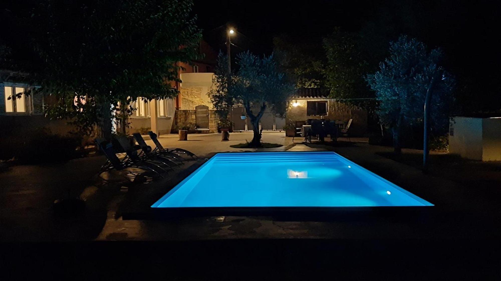 Ferienhaus Aqua Mit Pool Jadreški Eksteriør bilde