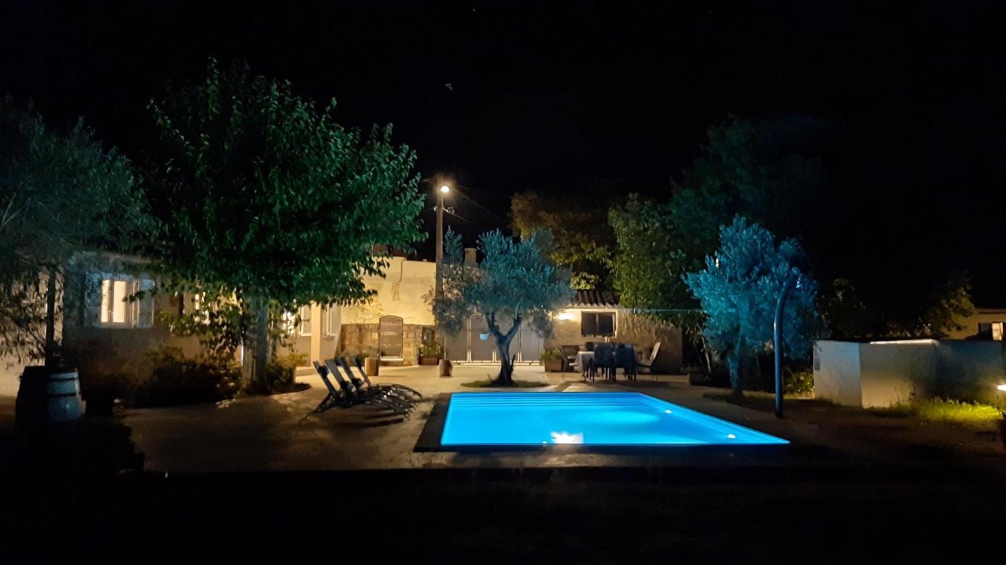 Ferienhaus Aqua Mit Pool Jadreški Eksteriør bilde